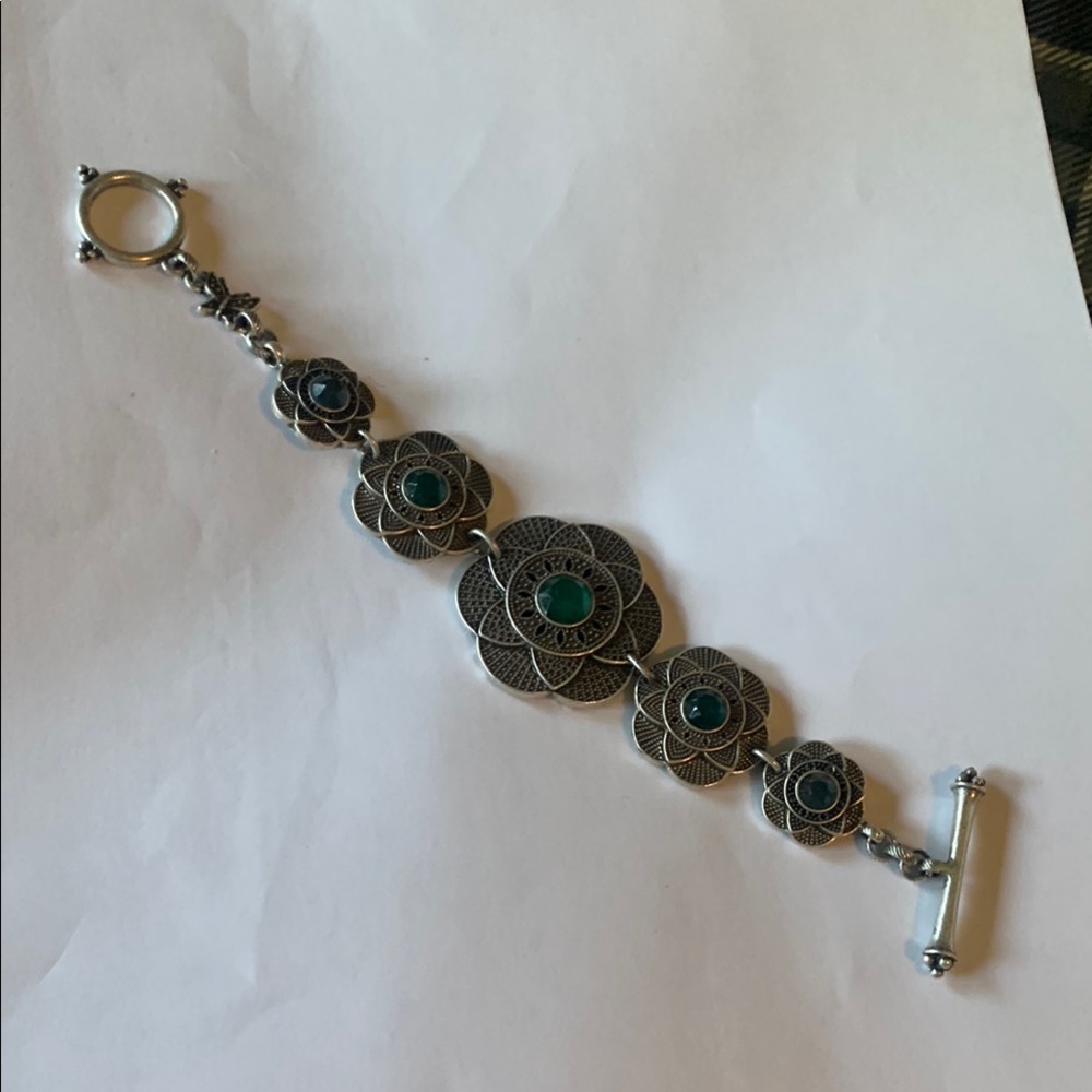 Elegant Silver and Green Floral Bracelet